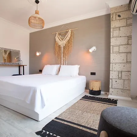 Mila Alaçatı Hotel *